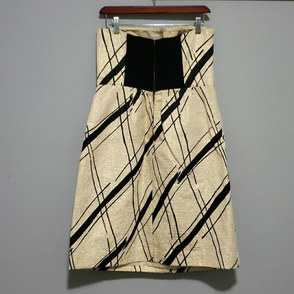 Girls from Savoy metallic gold and black dress - Picture 2 of 4